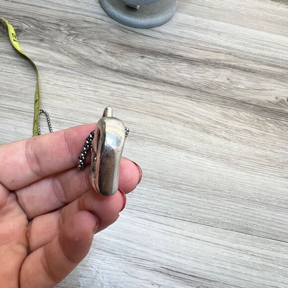 Brighton Radiant Hearts Necklace 22" Silver Toned Chain Hollow Heart Logo - Picture 7 of 8